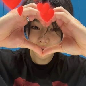 Meet your Posher, Sky